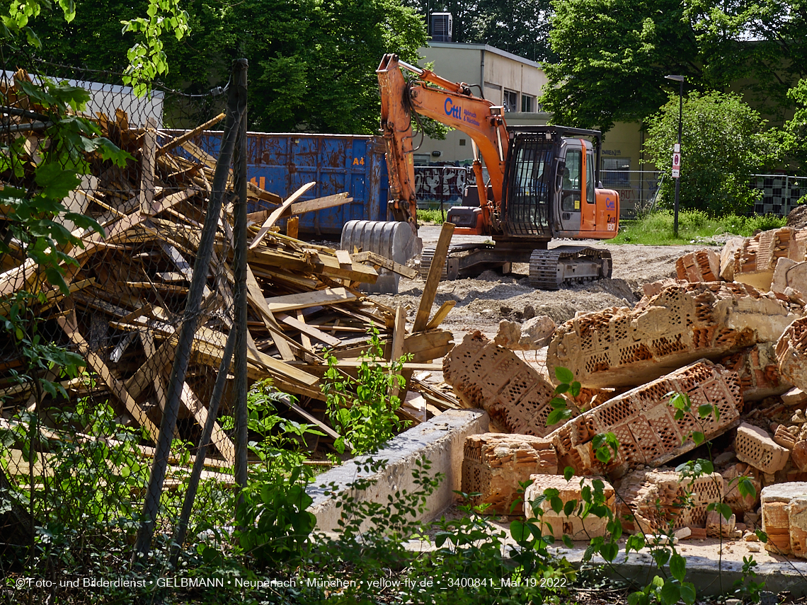 19.05.2022 - Baustelle am Haus für Kinder in Neuperlach
